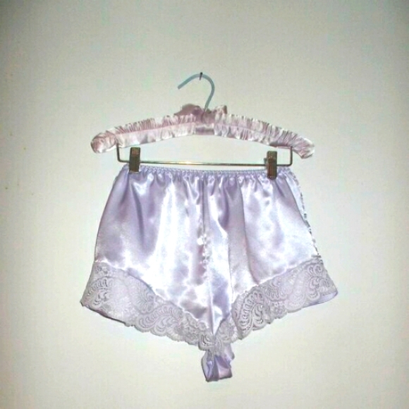 Vintage lavender satin and lace camisole/shortie set in S-M - Picture 2 of 4